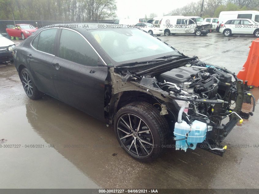 2021 TOYOTA CAMRY SE VIN: 4T1G11AK0MU526012