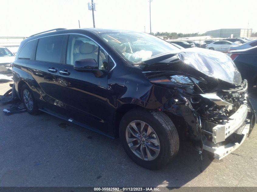 2022 TOYOTA SIENNA XLE VIN: 5TDYRKEC1NS135872