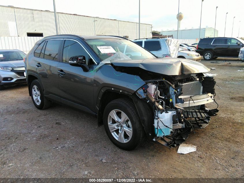 2021 TOYOTA RAV4 XLE VIN: 2T3W1RFV3MC104077