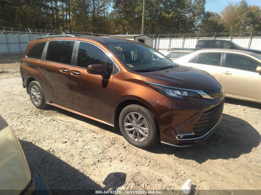 2022 TOYOTA SIENNA XLE VIN: 5TDYRKEC1NS083031