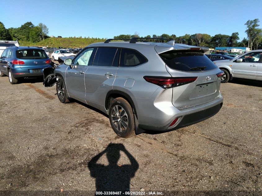 2022 TOYOTA HIGHLANDER XLE VIN: 5TDGZRBH5NS578739