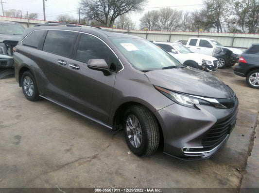 2022 TOYOTA SIENNA XLE VIN: 5TDYRKEC3NS089719