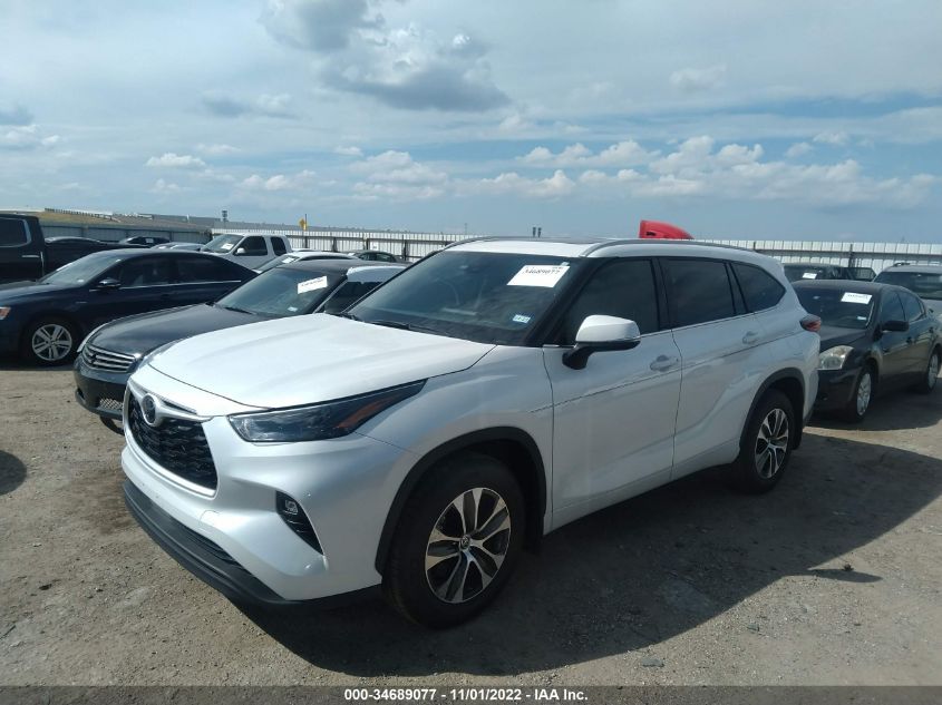 2022 TOYOTA HIGHLANDER XLE VIN: 5TDGZRAH1NS092527