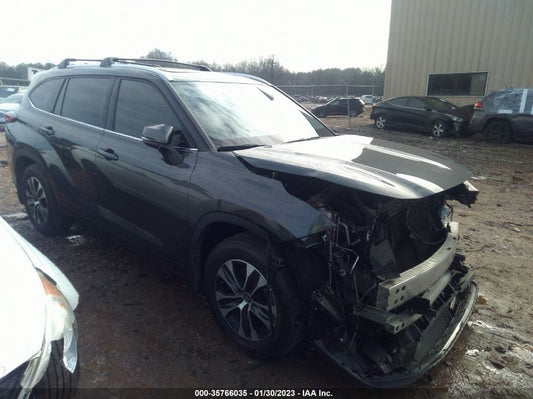 2021 TOYOTA HIGHLANDER XLE VIN: 5TDGZRBH6MS061500