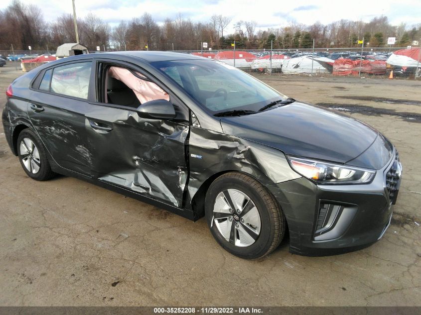 2020 HYUNDAI IONIQ HYBRID BLUE VIN: KMHC65LC8LU235608