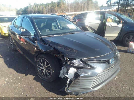 2022 TOYOTA CAMRY HYBRID XLE VIN: 4T1F31AK7NU579720