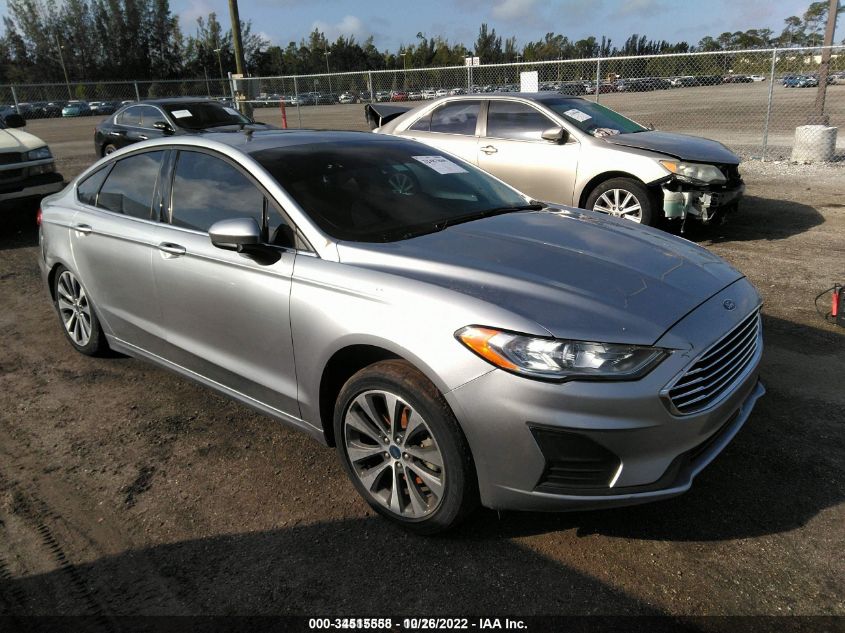 2020 FORD FUSION SE VIN: 3FA6P0T9XLR190836