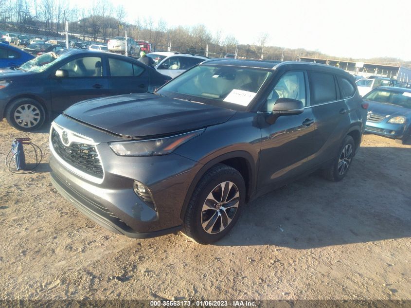 2022 TOYOTA HIGHLANDER XLE VIN: 5TDGZRAH0NS542944