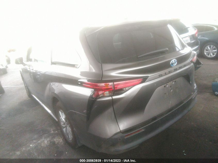 2022 TOYOTA SIENNA XLE VIN: 5TDJRKEC5NS077492