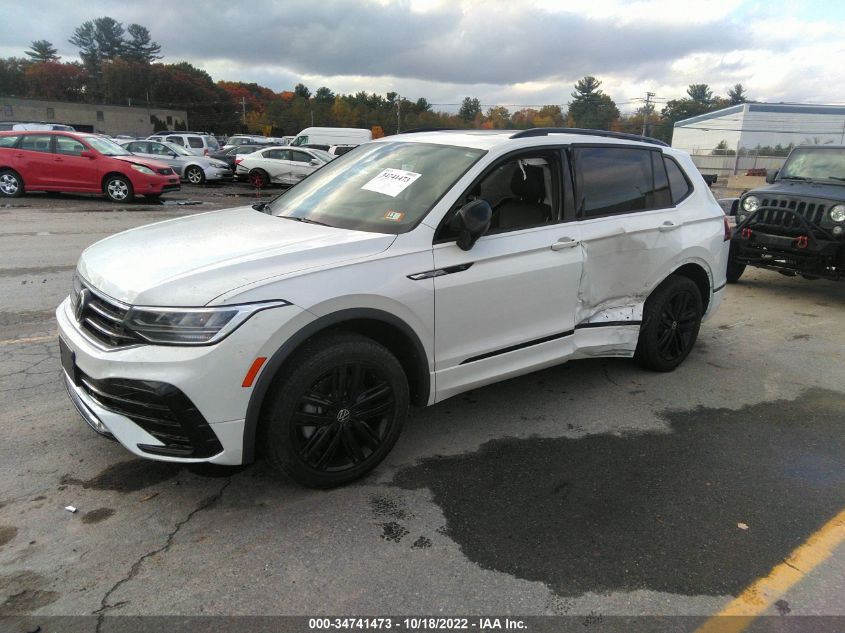 2022 VOLKSWAGEN TIGUAN SE R-LINE BLACK VIN: 3VV8B7AX4NM055686