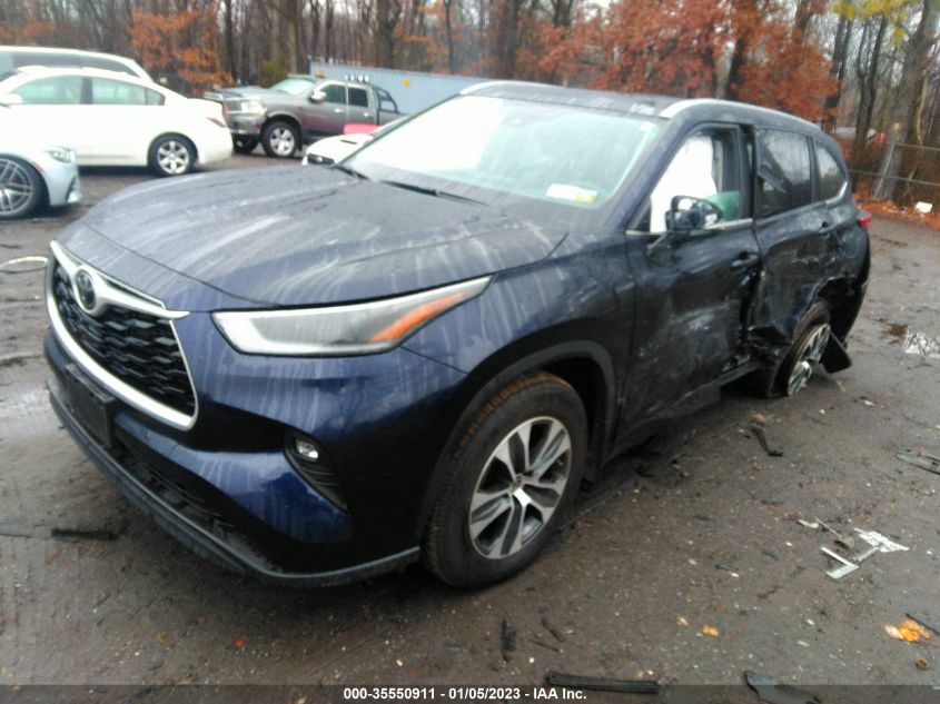 2021 TOYOTA HIGHLANDER XLE VIN: 5TDGZRBH2MS558429