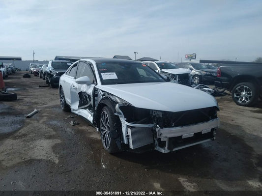 2021 AUDI A8 L VIN: WAU8EAF82MN027987
