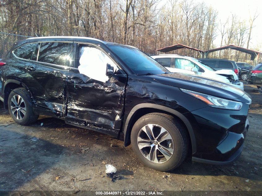 2020 TOYOTA HIGHLANDER XLE VIN: 5TDGZRBHXLS501894