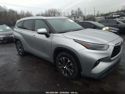 2022 TOYOTA HIGHLANDER XLE VIN: 5TDHZRBH2NS204898