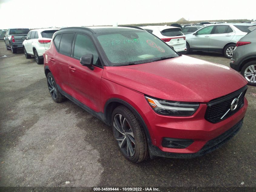 2021 VOLVO XC40 R-DESIGN VIN: YV4162UM5M2572927