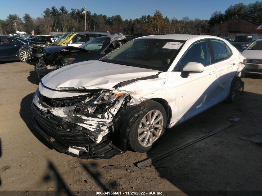 2022 TOYOTA CAMRY LE VIN: 4T1C11BKXNU054044