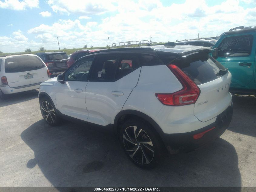 2021 VOLVO XC40 R-DESIGN VIN: YV4162UM0M2462612