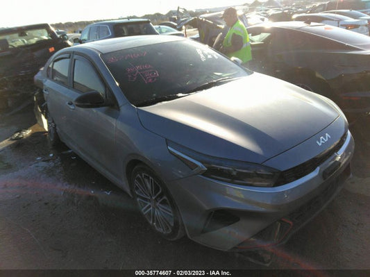 2022 KIA FORTE GT VIN: 3KPF44AC5NE450255