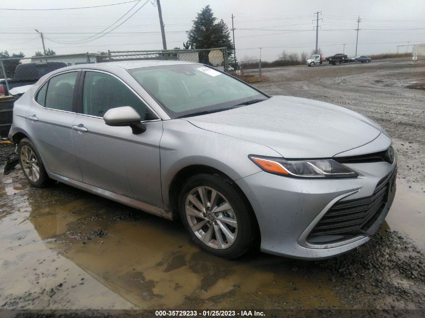 2021 TOYOTA CAMRY LE VIN: 4T1C11AK5MU467151