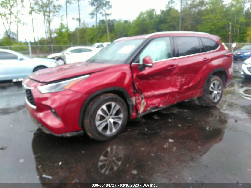 2022 TOYOTA HIGHLANDER XLE VIN: 5TDGZRAH1NS106488