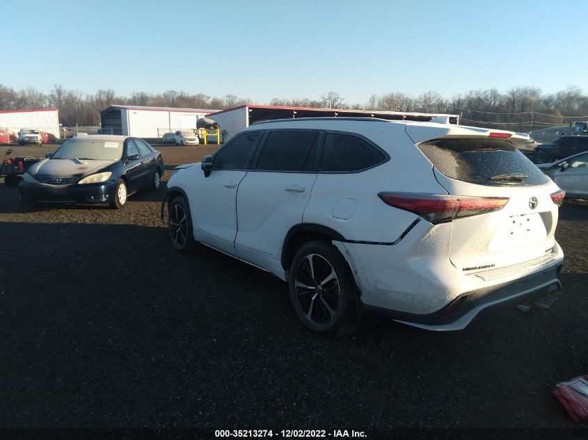 2022 TOYOTA HIGHLANDER XSE VIN: 5TDLZRBH4NS207456