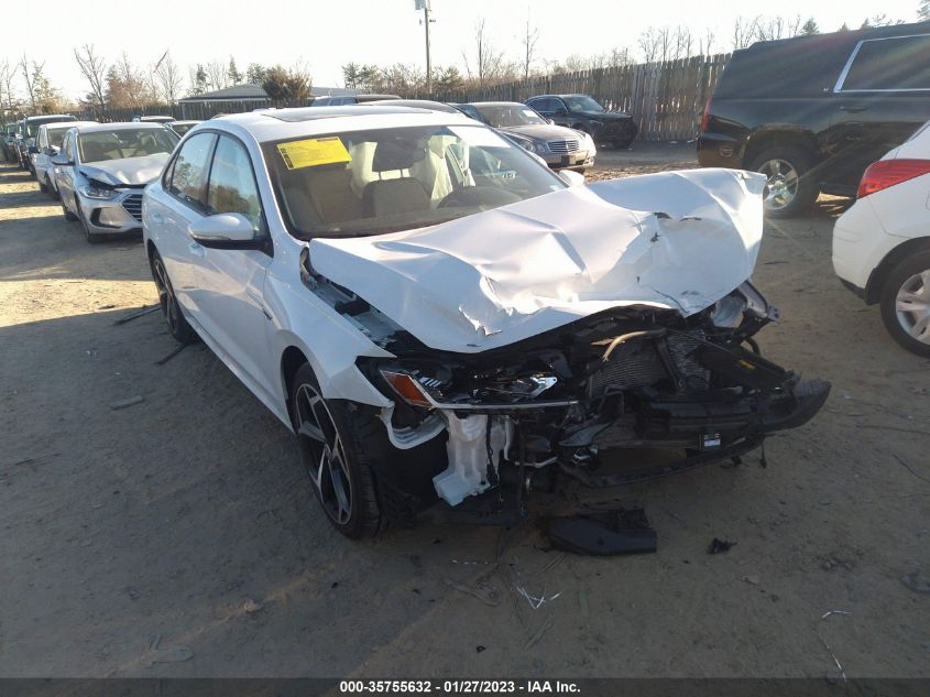 2021 VOLKSWAGEN PASSAT 2.0T R-LINE VIN: 1VWMA7A35MC011447