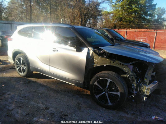 2022 TOYOTA HIGHLANDER XSE VIN: 5TDLZRAH3NS134761