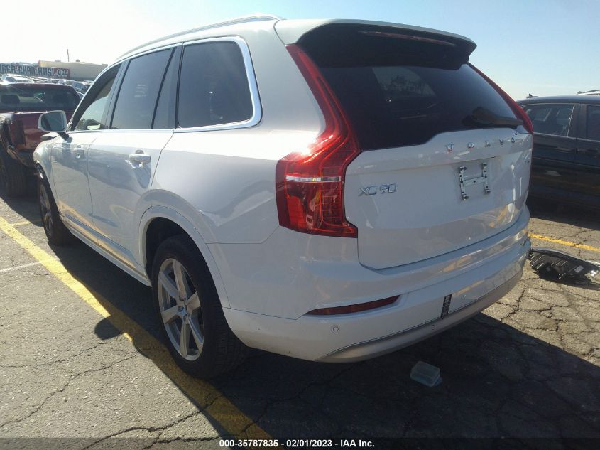 2022 VOLVO XC90 MOMENTUM VIN: YV4102CK3N1852614