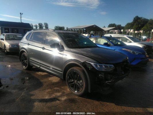 2022 VOLKSWAGEN TIGUAN SE R-LINE BLACK VIN: 3VV8B7AX2NM001447