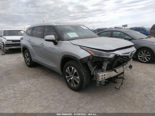 2021 TOYOTA HIGHLANDER XLE VIN: 5TDGZRAH5MS047413