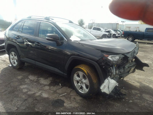 2021 TOYOTA RAV4 XLE VIN: 2T3P1RFV4MC194943