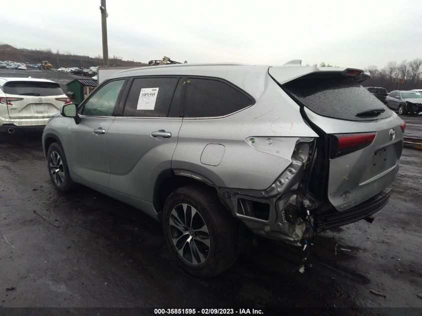 2022 TOYOTA HIGHLANDER XLE VIN: 5TDHZRBH2NS204898